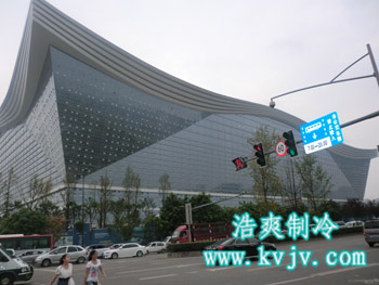 成都环球会展配送中心大型香蕉视频官网